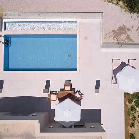 Mini Villa Tsaros Agios Stefanos Avliotes  Buitenkant foto